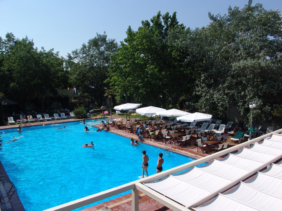 Edem Holiday Club Hotel Katerini Exterior photo